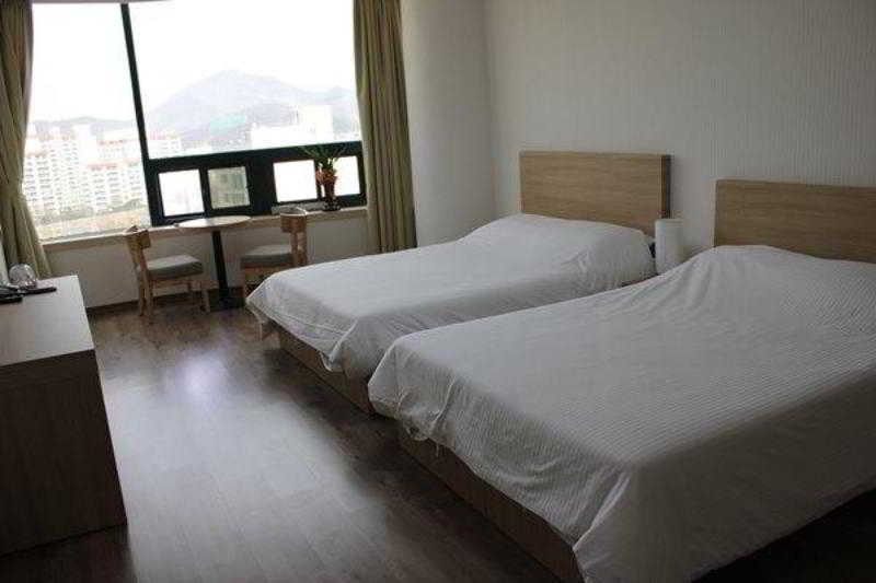 Elena Business Hotel Yeosu Εξωτερικό φωτογραφία
