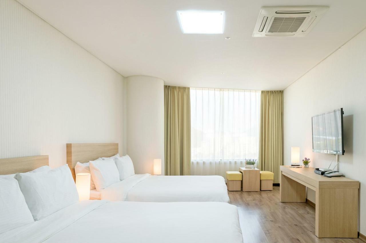 Elena Business Hotel Yeosu Εξωτερικό φωτογραφία